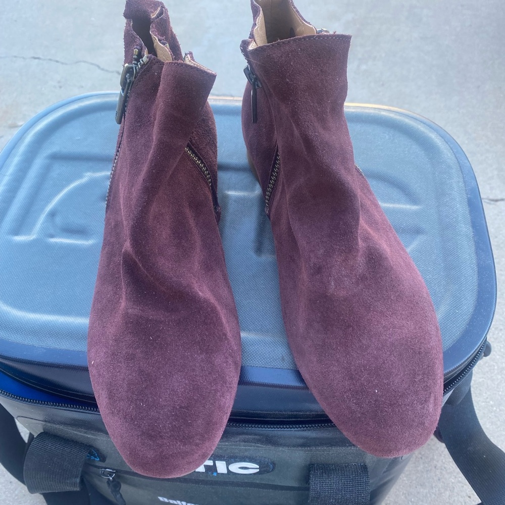Lucky Brand Plum Suede Ankle Boots